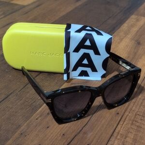 Marc Jacobs MJ 1000/S 086GB Havana Square Sunglasses w/ Case